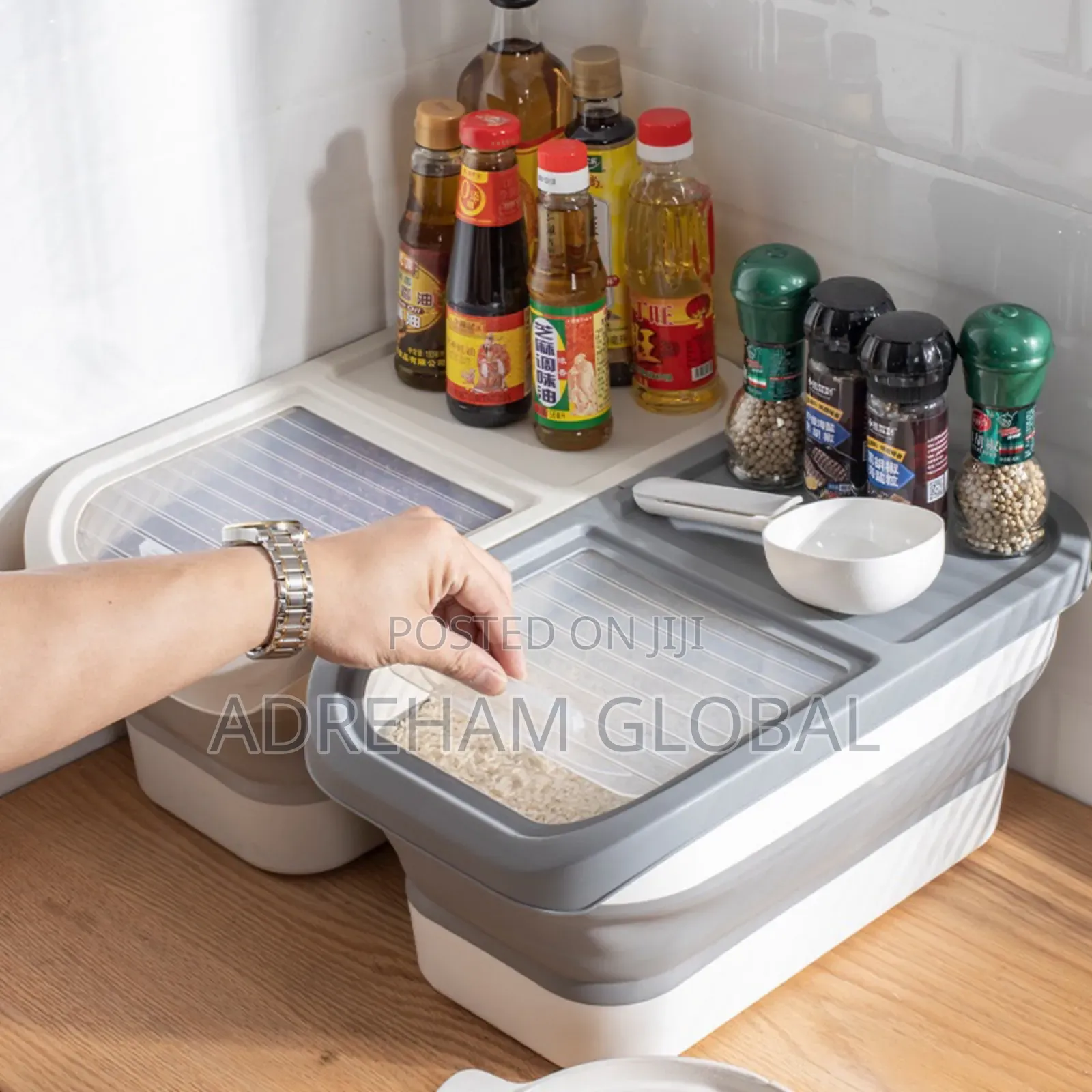 Collapsible Silicon Food Storage Bucket With Measuring Cup