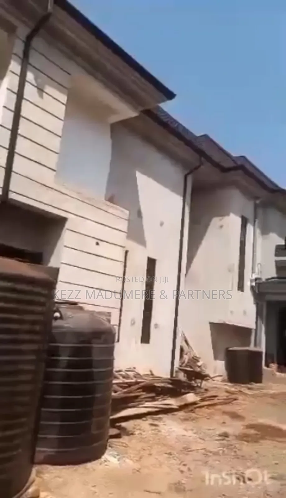 7bdrm Duplex in Monarch Avenue , for sale