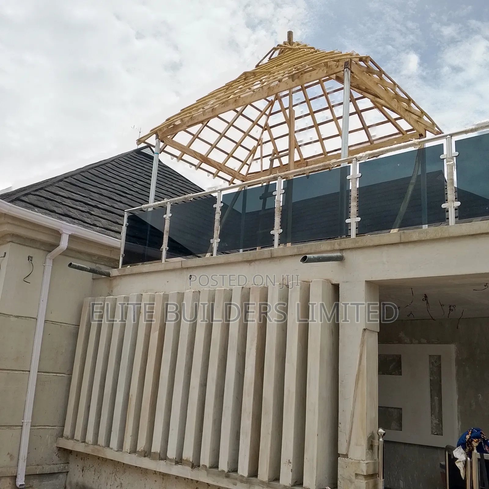 Sweet Hut Bush Bar Gazebo in Lagos