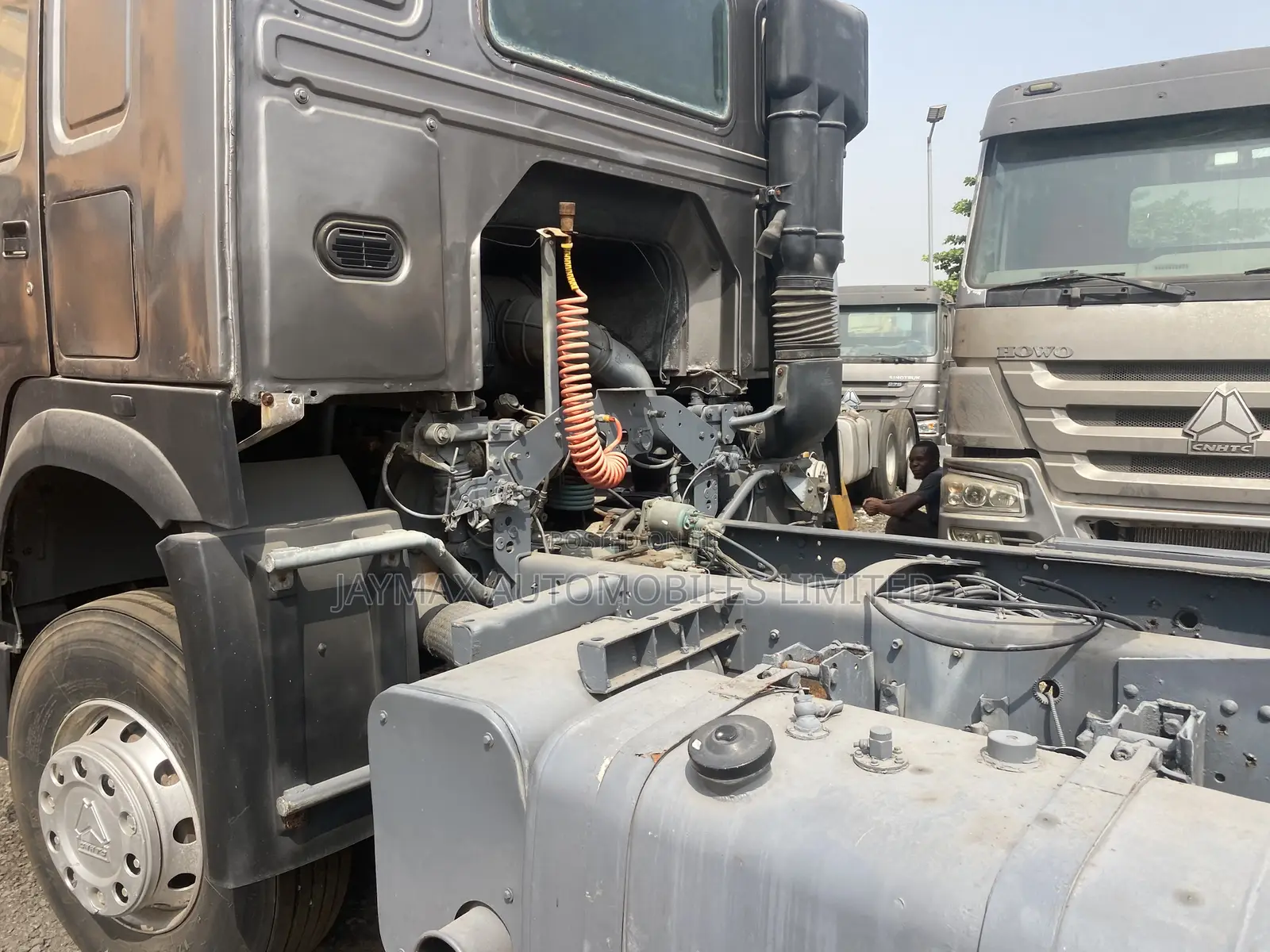 Howo 375 Tractor Head Grey