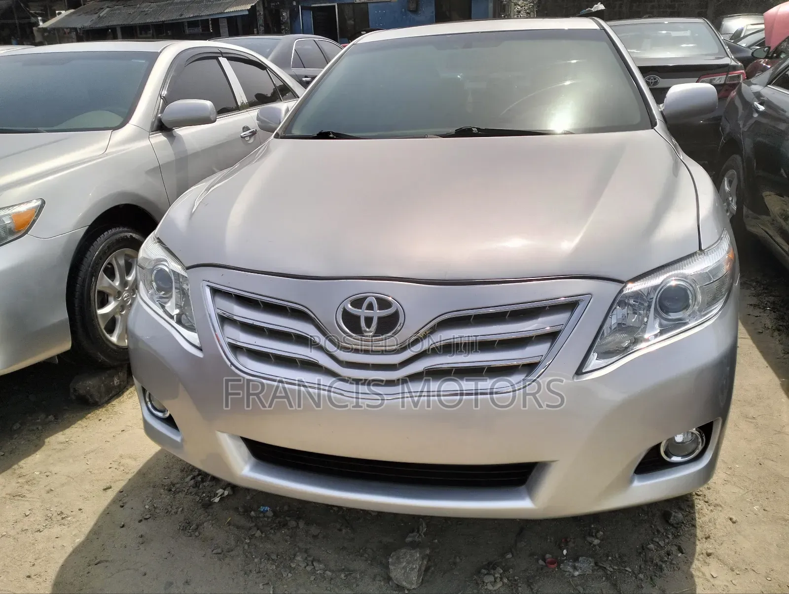 Toyota Camry LE 4dr Sedan (2.5L 4cyl 6AM) 2010 Silver