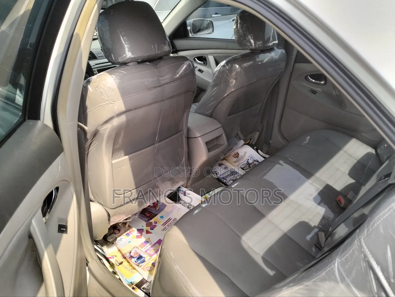 Toyota Camry LE 4dr Sedan (2.5L 4cyl 6AM) 2010 Silver