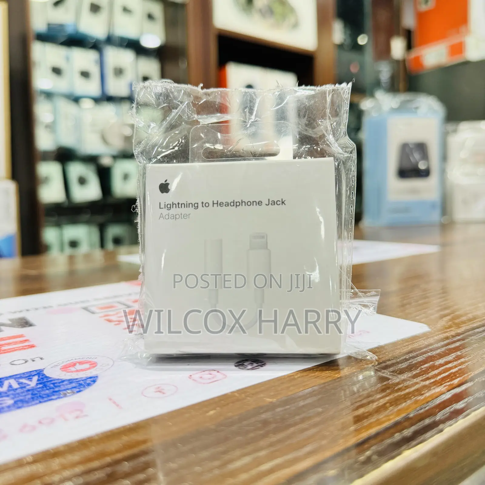 Apple Original Lightning to 3.5 Mm Headphone Jack Adapter