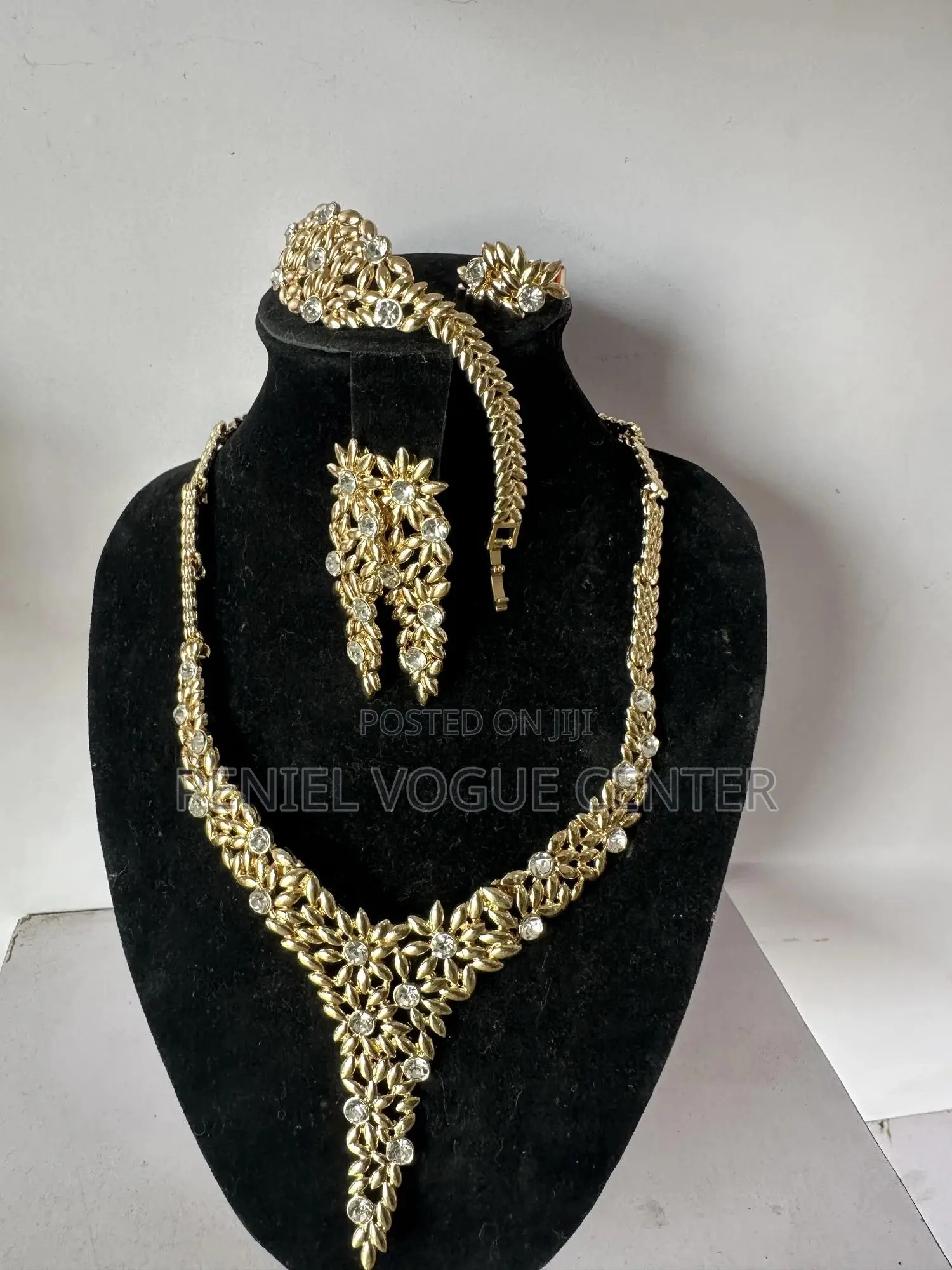Gold Replica Jewelry Set, Custom Jewelry Chain Set