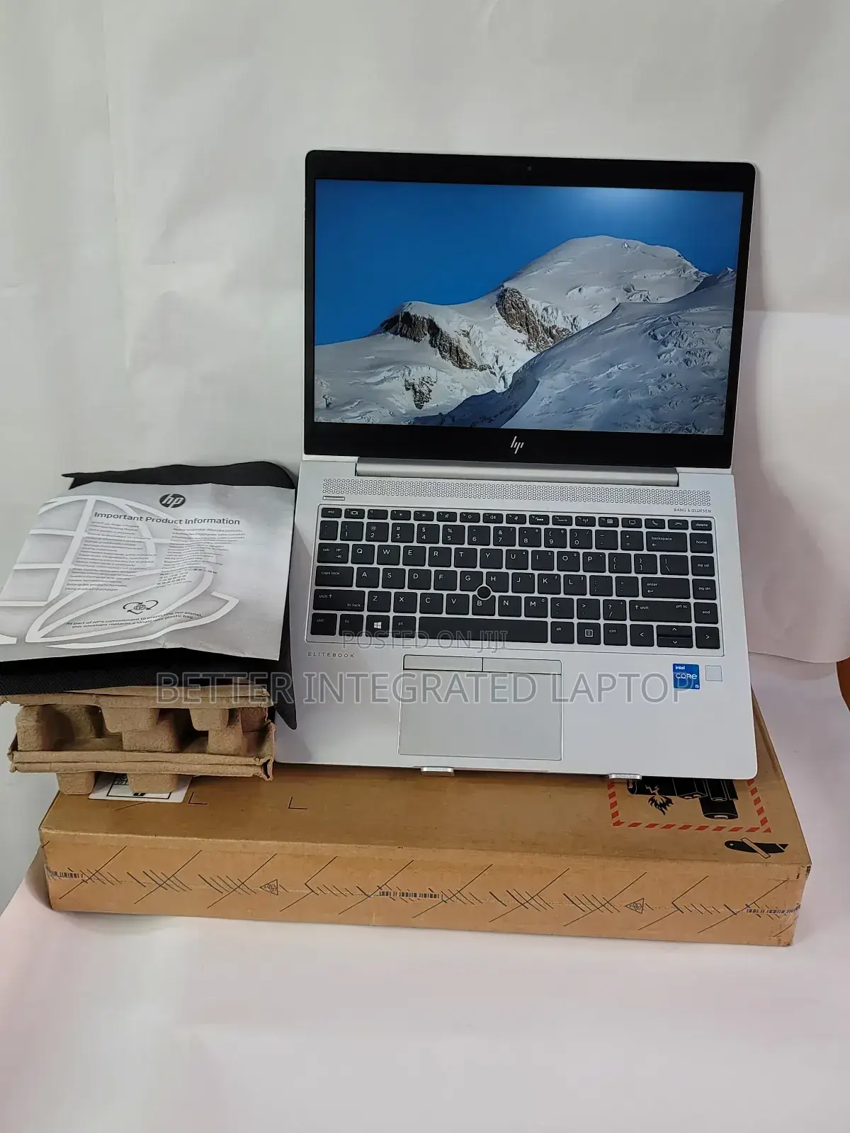 New Laptop HP EliteBook 820 8GB Intel Core i5 SSD 256GB