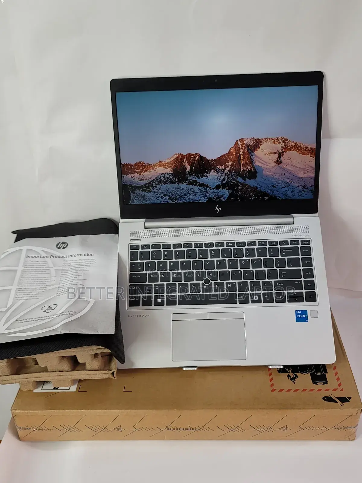 New Laptop HP EliteBook 820 16GB Intel Core i5 SSD 256GB