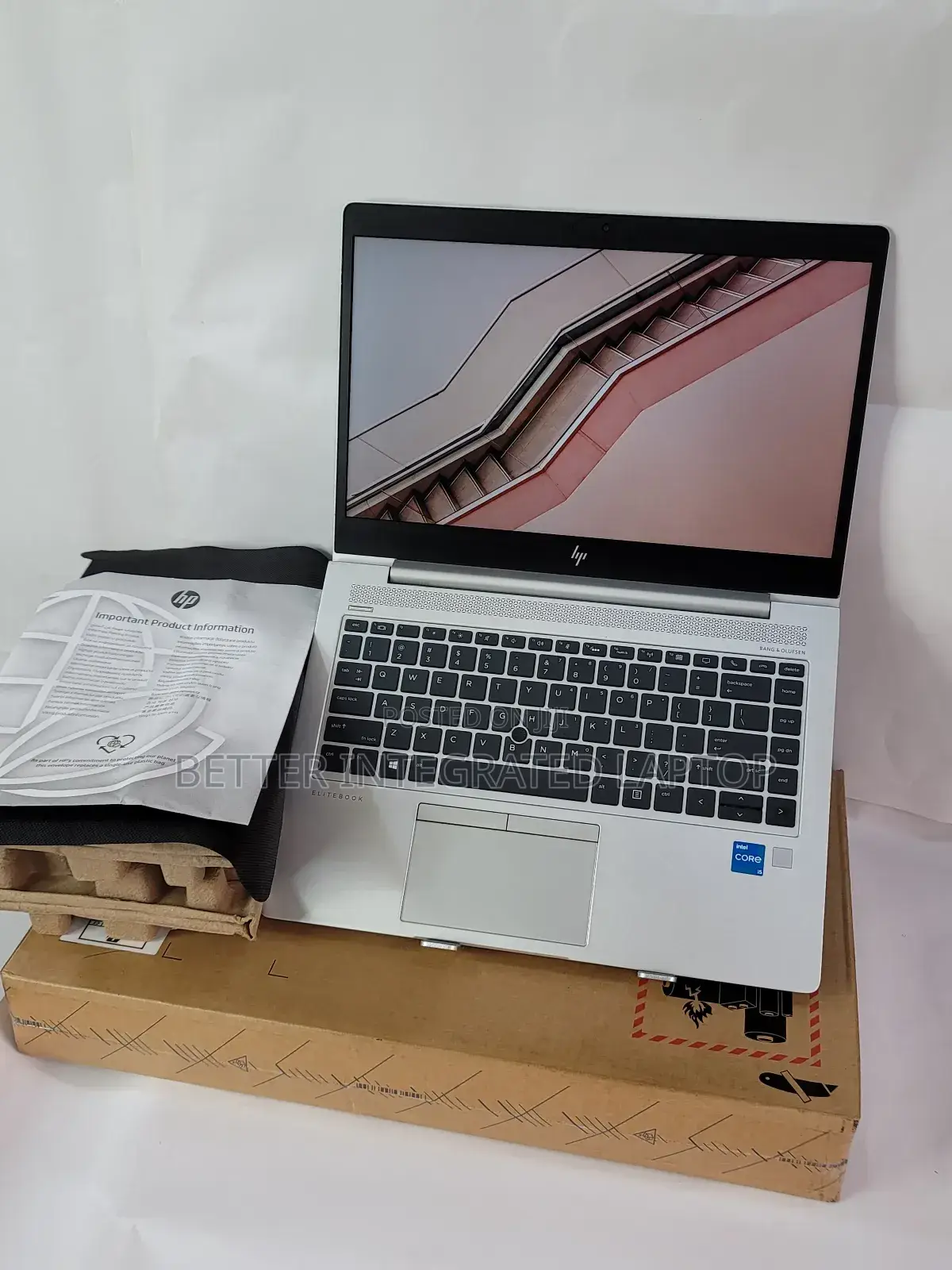 New Laptop HP EliteBook 820 8GB Intel Core i5 SSD 512GB