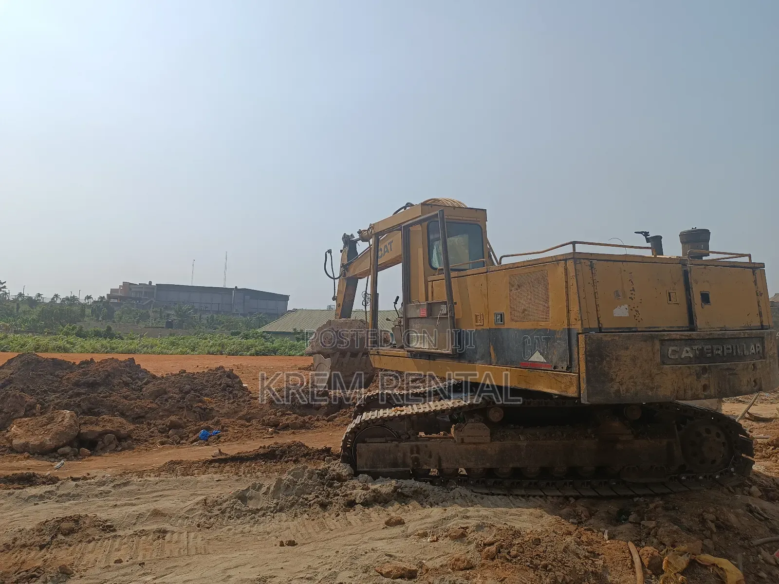 Excavator Available for Rentage