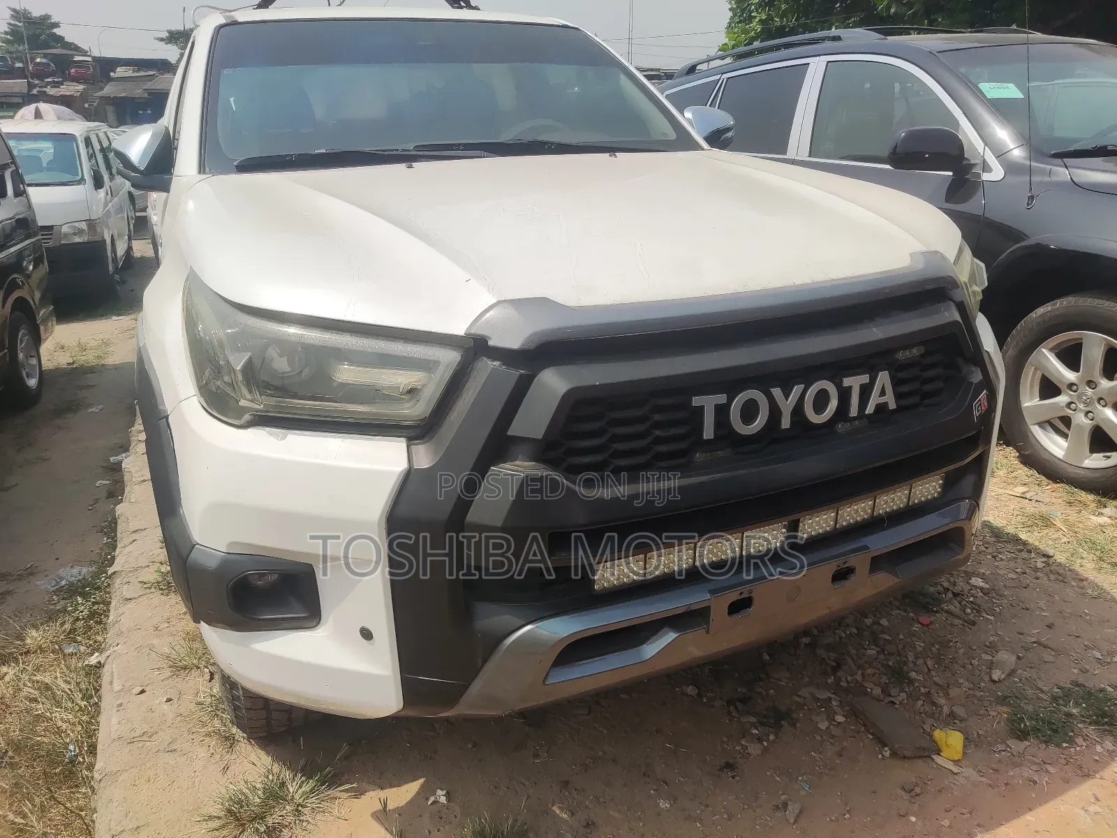 Toyota Hilux 2016 White