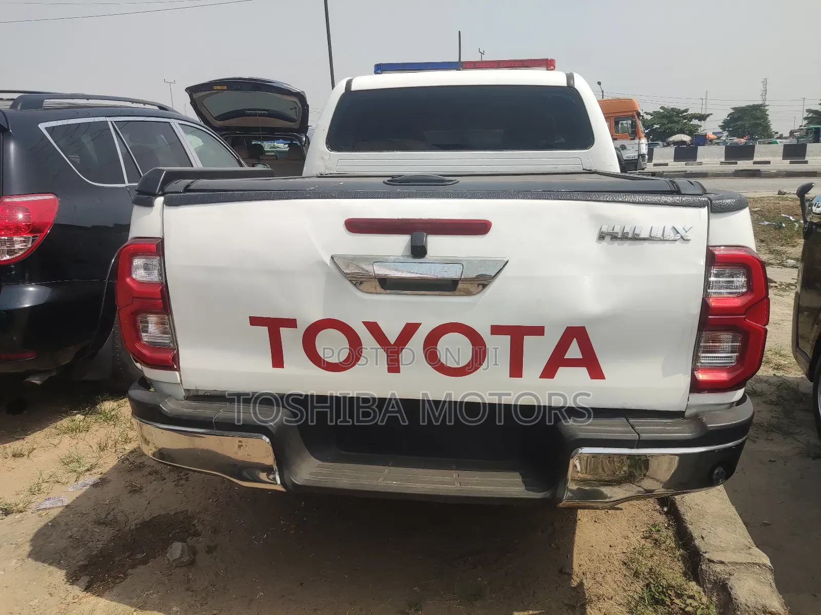 Toyota Hilux 2016 White
