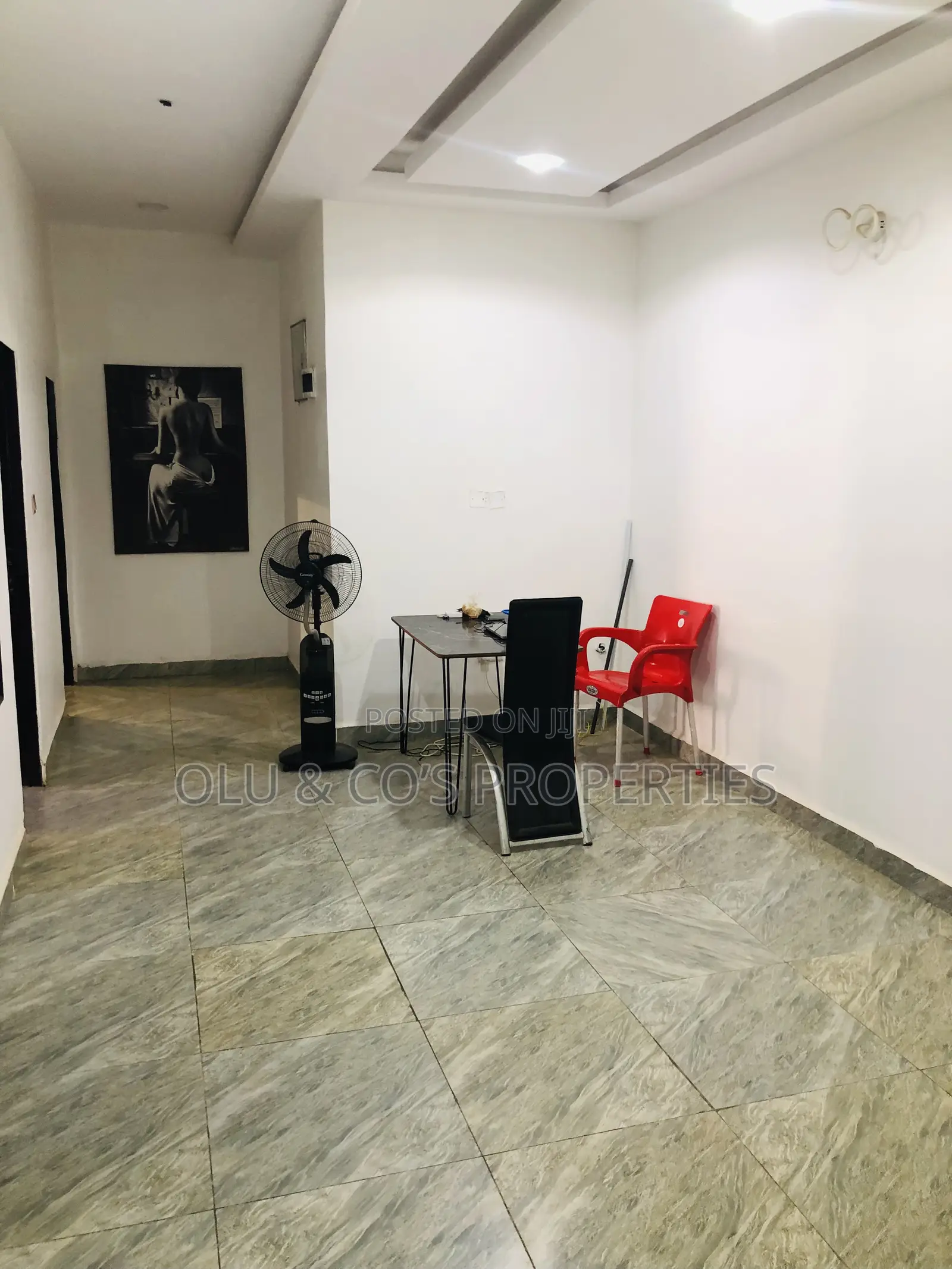 2bdrm Block of Flats in Nut District In An for rent