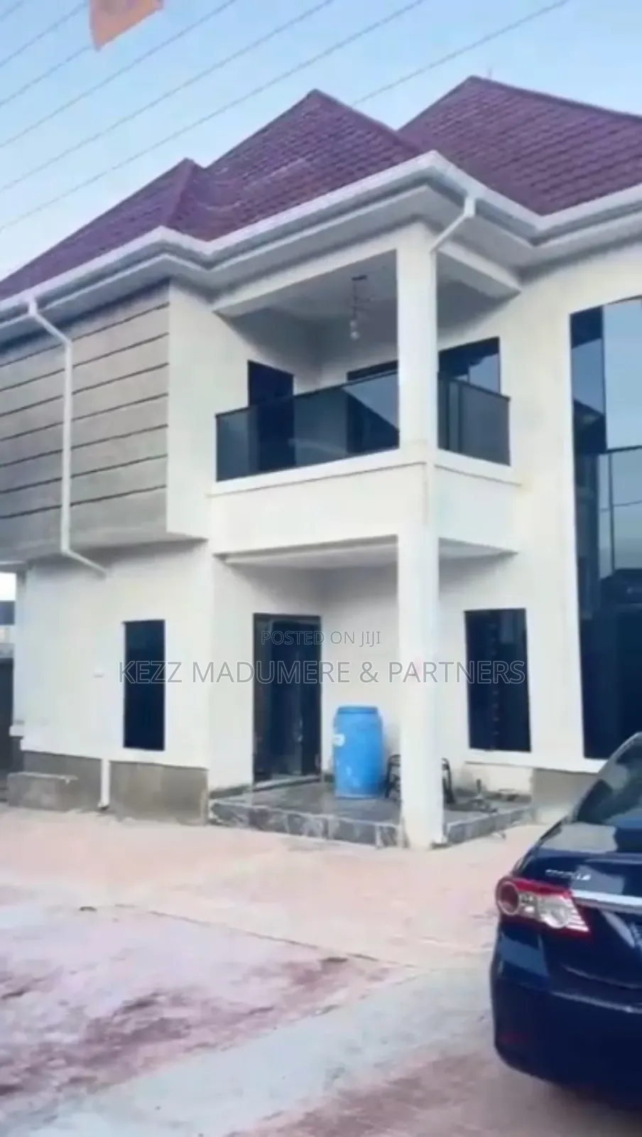 5bdrm Duplex in By Godfrey Okoye for sale