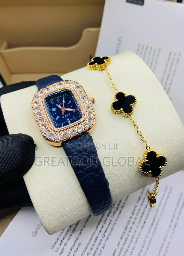 Small Ladies Wristwatch With Vca Available in Bulk