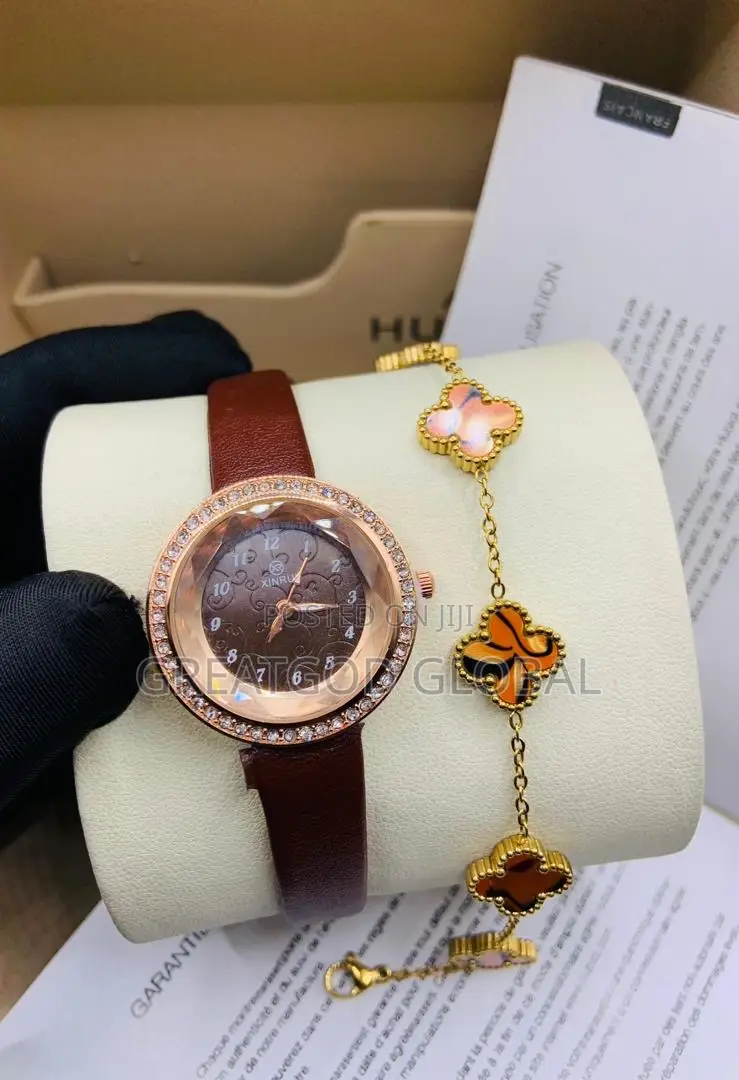 Small Ladies Wristwatch Set Available in Bulk Round Face