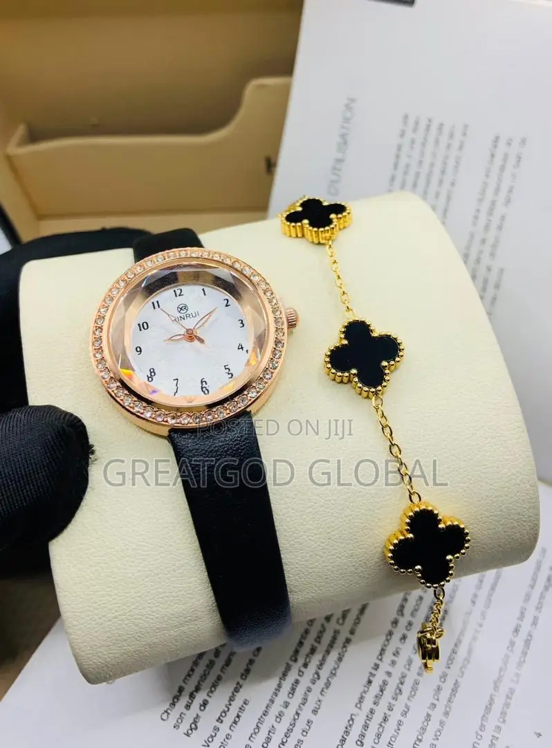 Small Ladies Wristwatch Set Available in Bulk Round Face