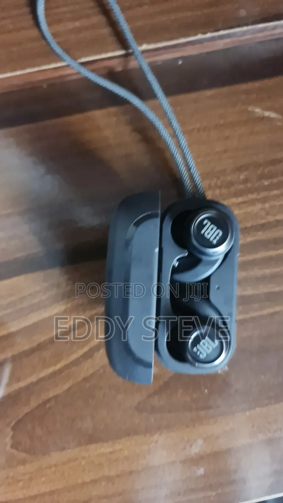 London Used JBL Reflect Mini NC