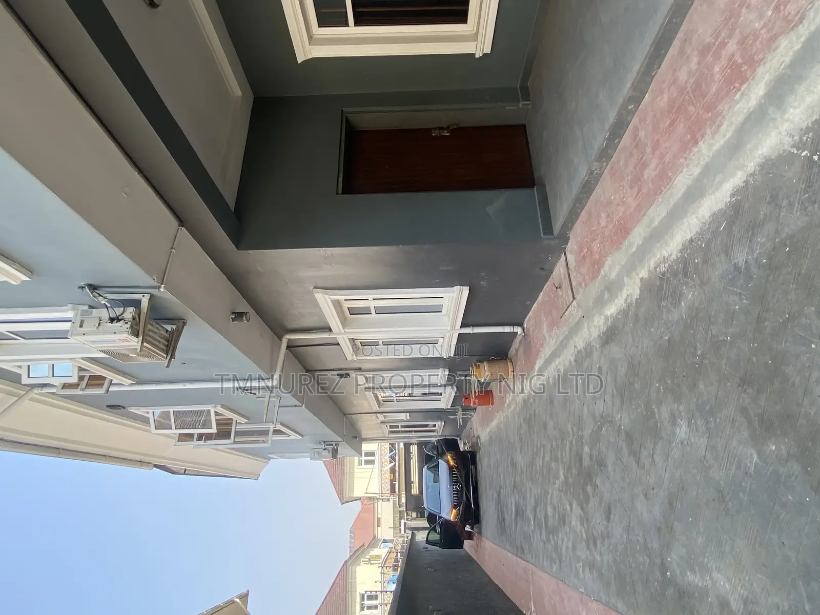 5bdrm Apartment in First Estate, Chevron for rent
