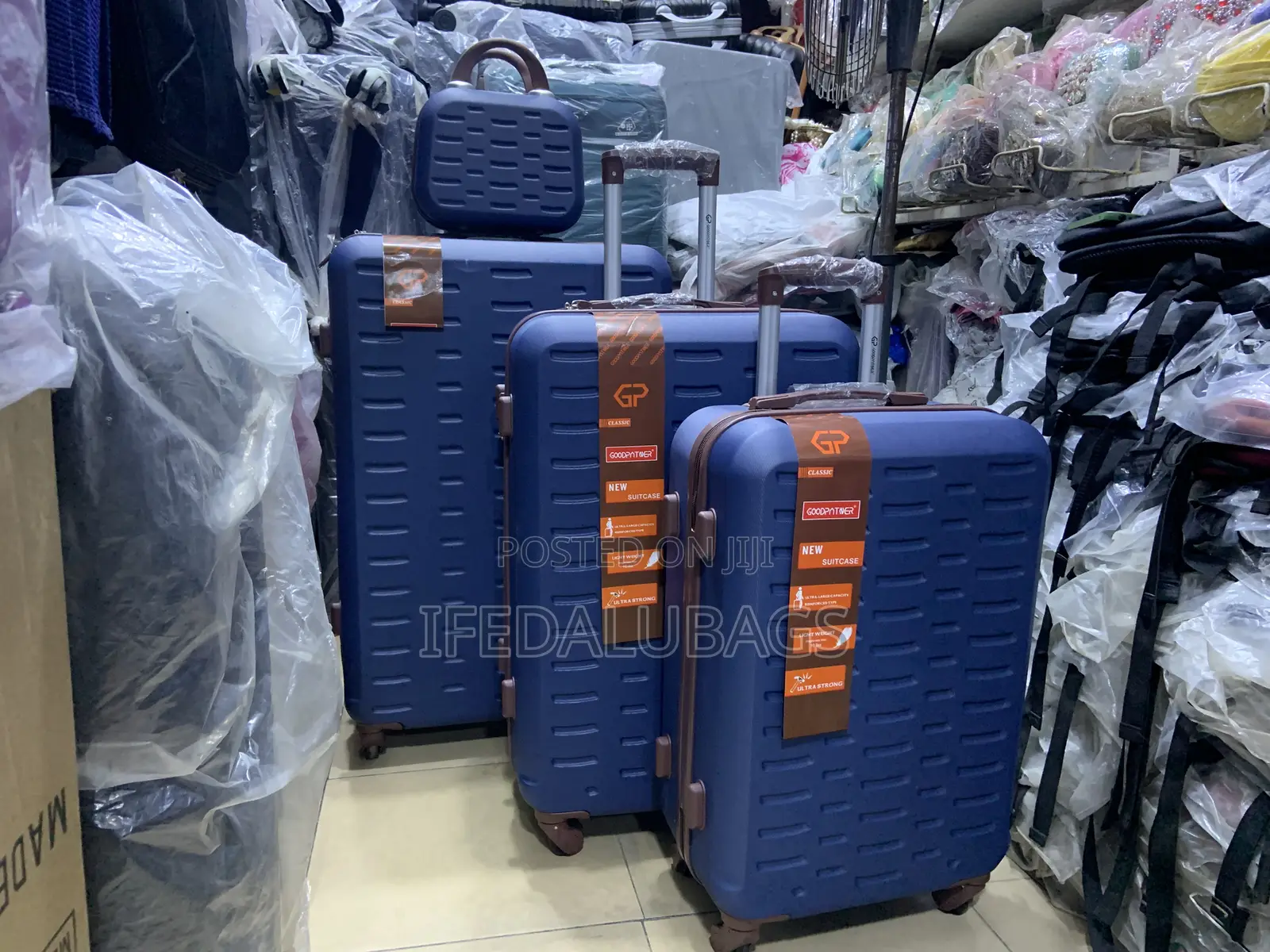 Set of Quality Plastic Luggage With Kit