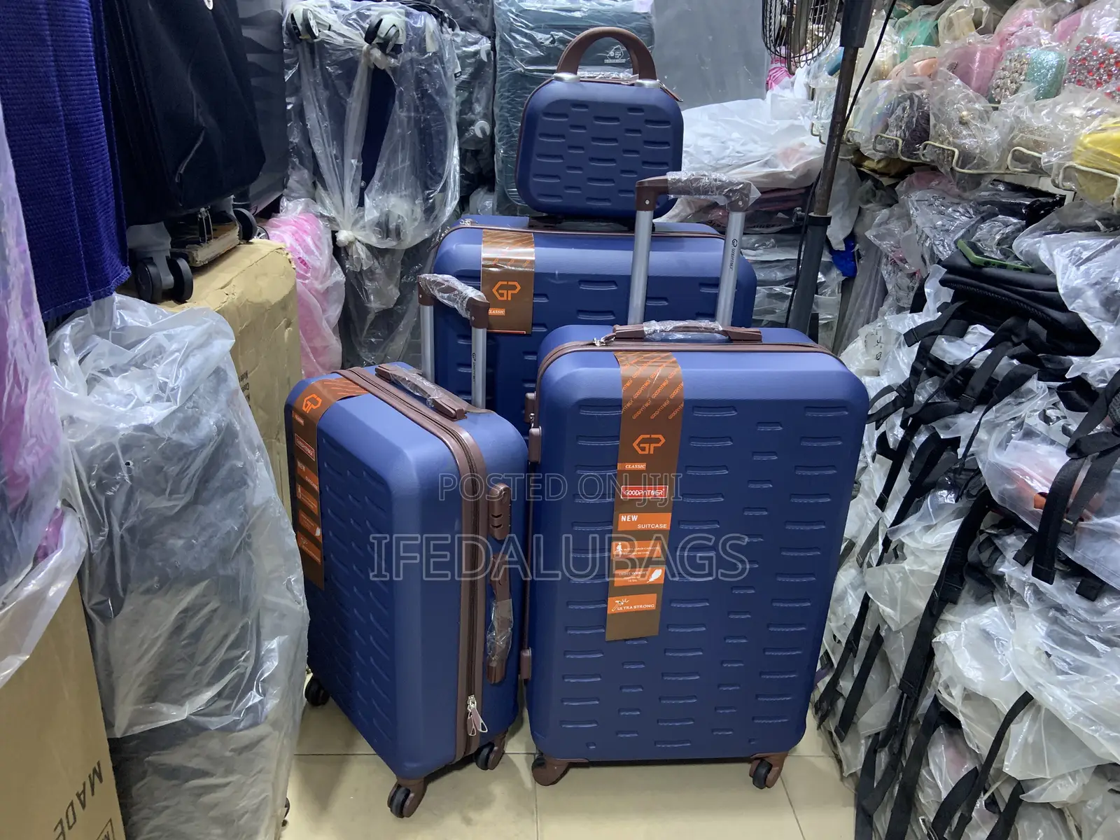 Set of Quality Plastic Luggage With Kit