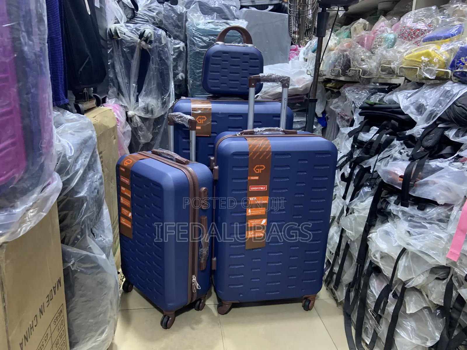 Set of Quality Plastic Luggage With Kit