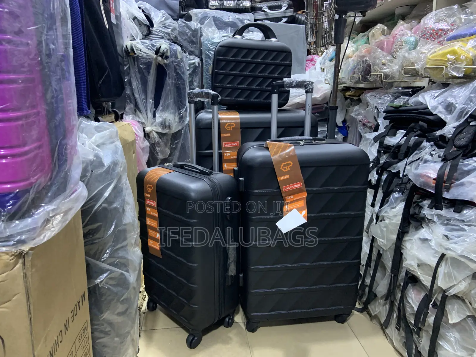 Black Colour Plastic Set With Kit