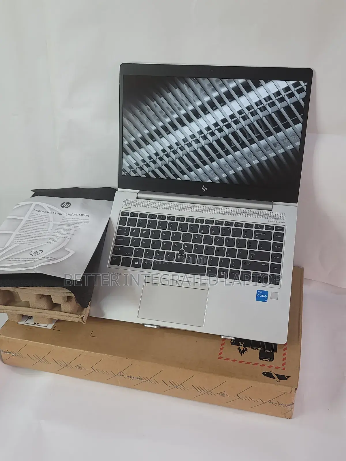 New Laptop HP EliteBook 840 8GB Intel Core i5 SSD 512GB