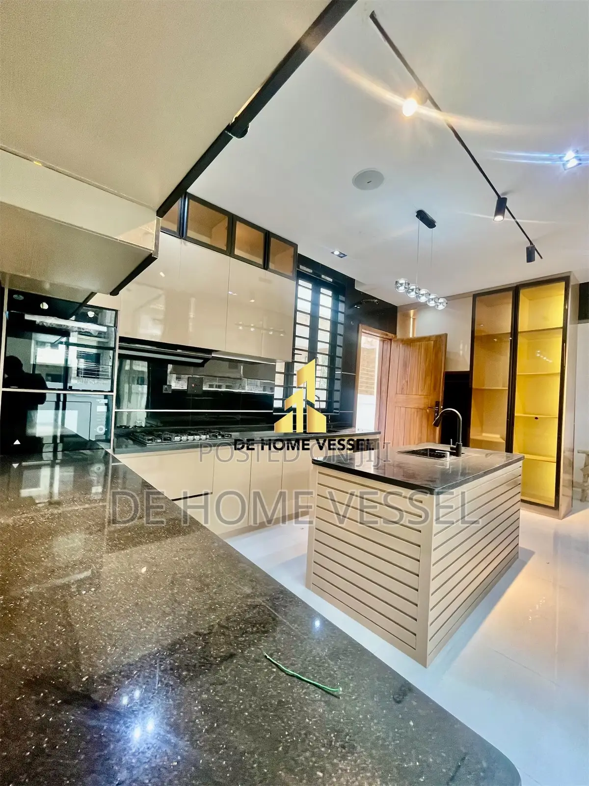 5bdrm Duplex in VGC / Ajah for sale