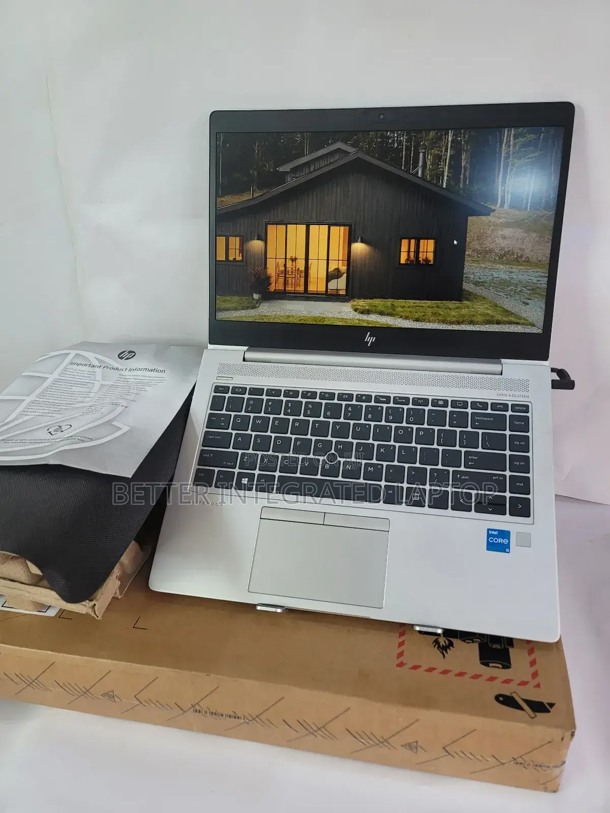 New Laptop HP EliteBook 830 12GB Intel Core I5 SSD 512GB