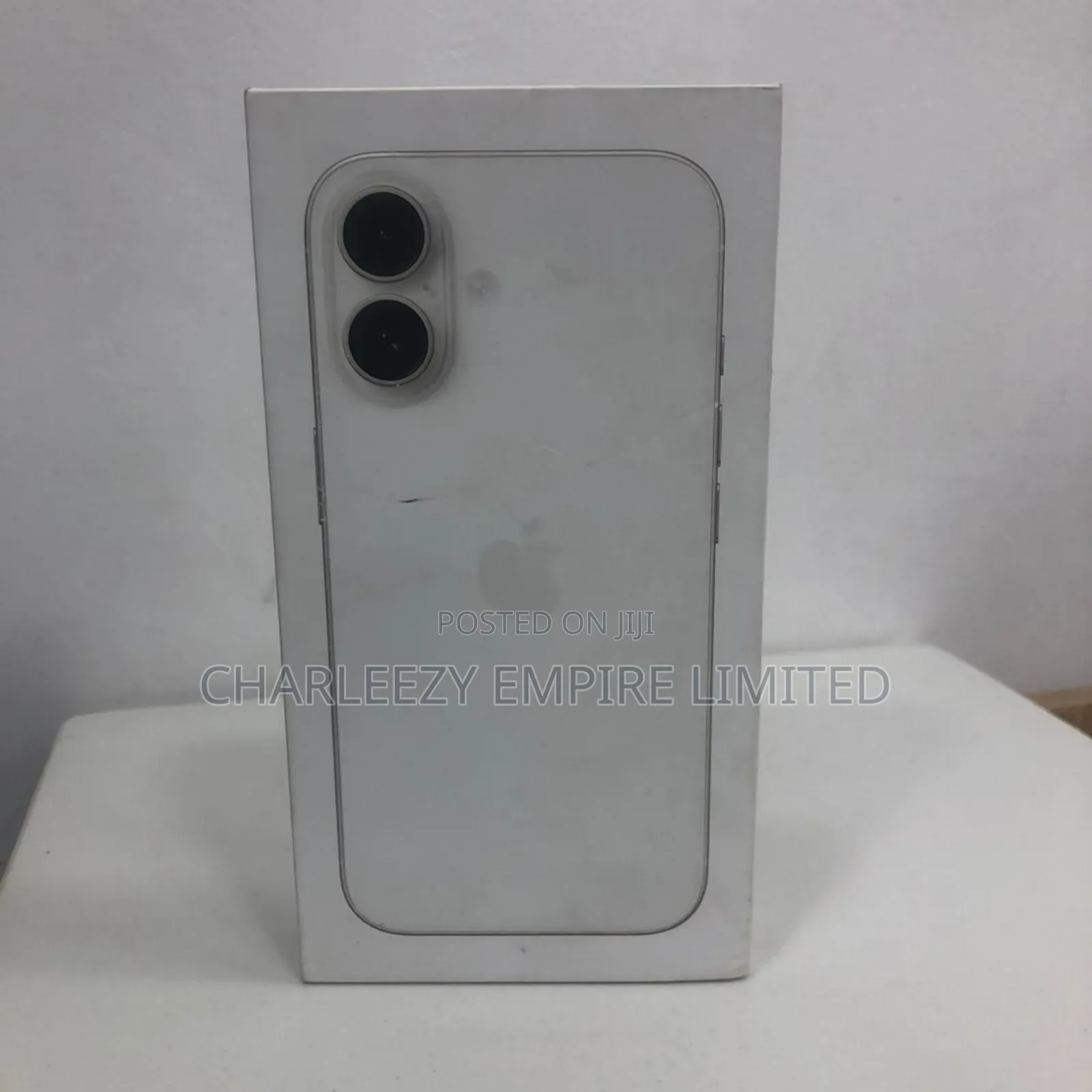 New Apple iPhone 16 128 GB White
