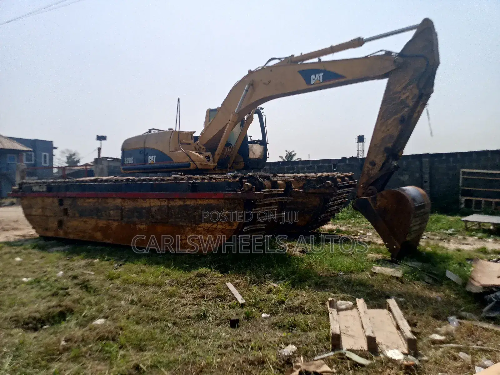 320c Fairly Nigerian Used Caterpillar Swampbuggy .