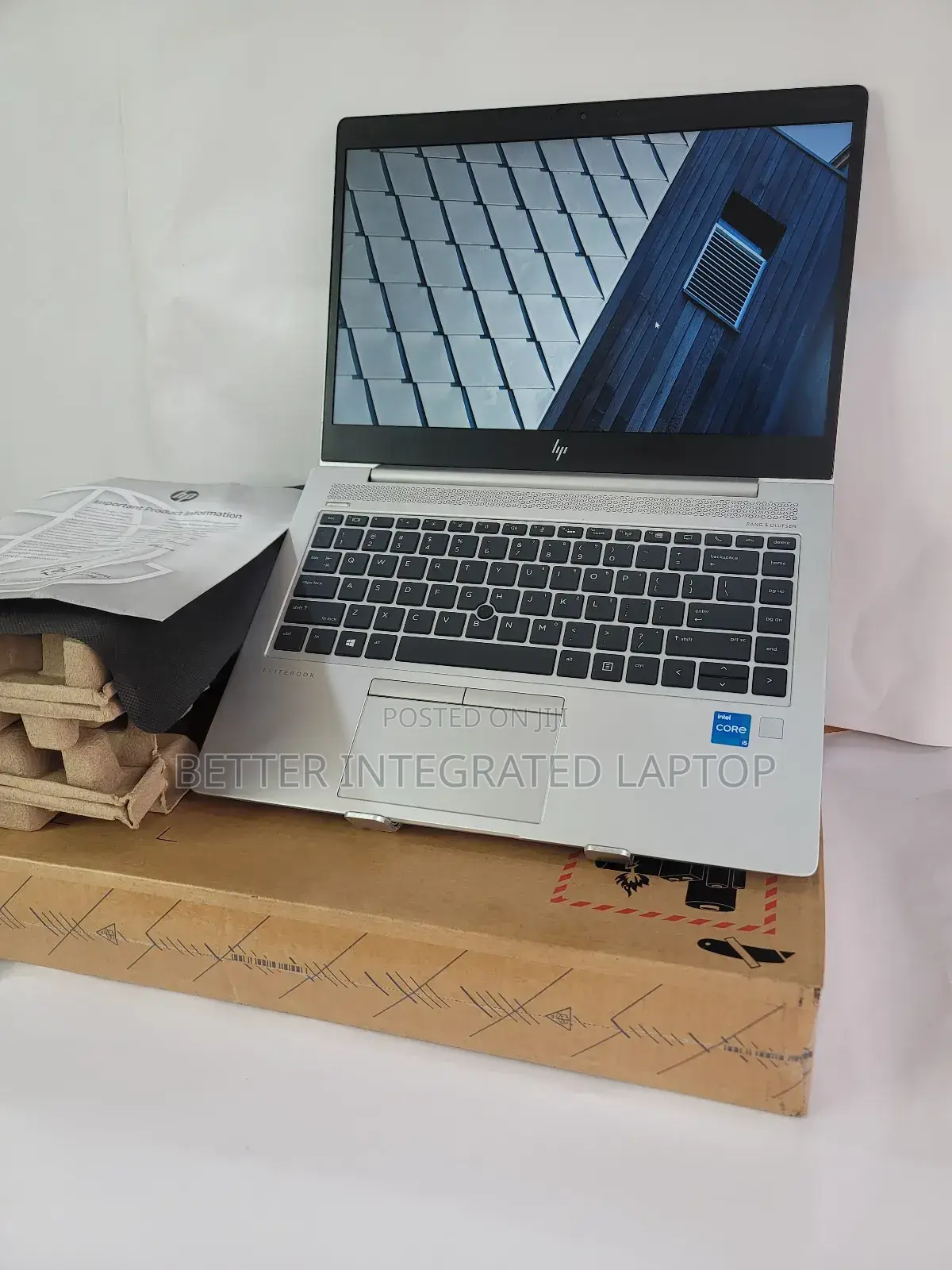 New Laptop HP EliteBook 830 12GB Intel Core i5 SSD 1T