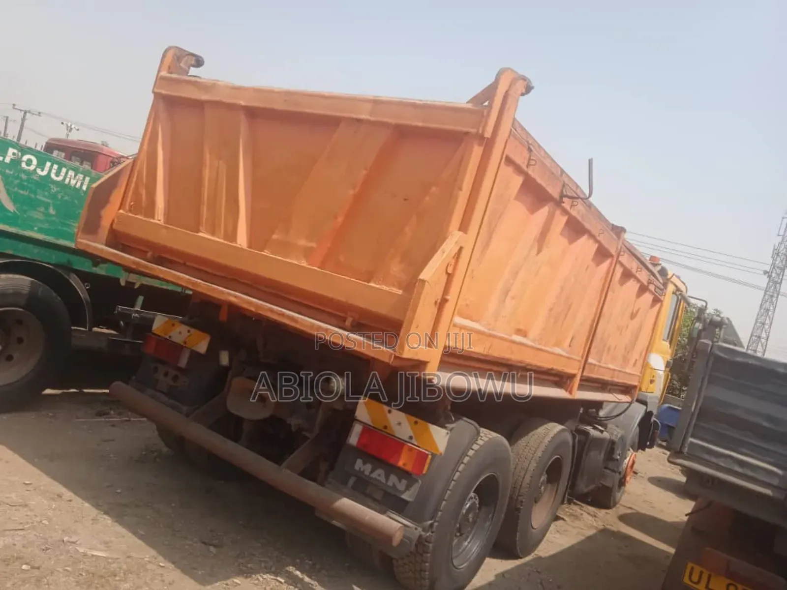 Man Tipper 10tyres