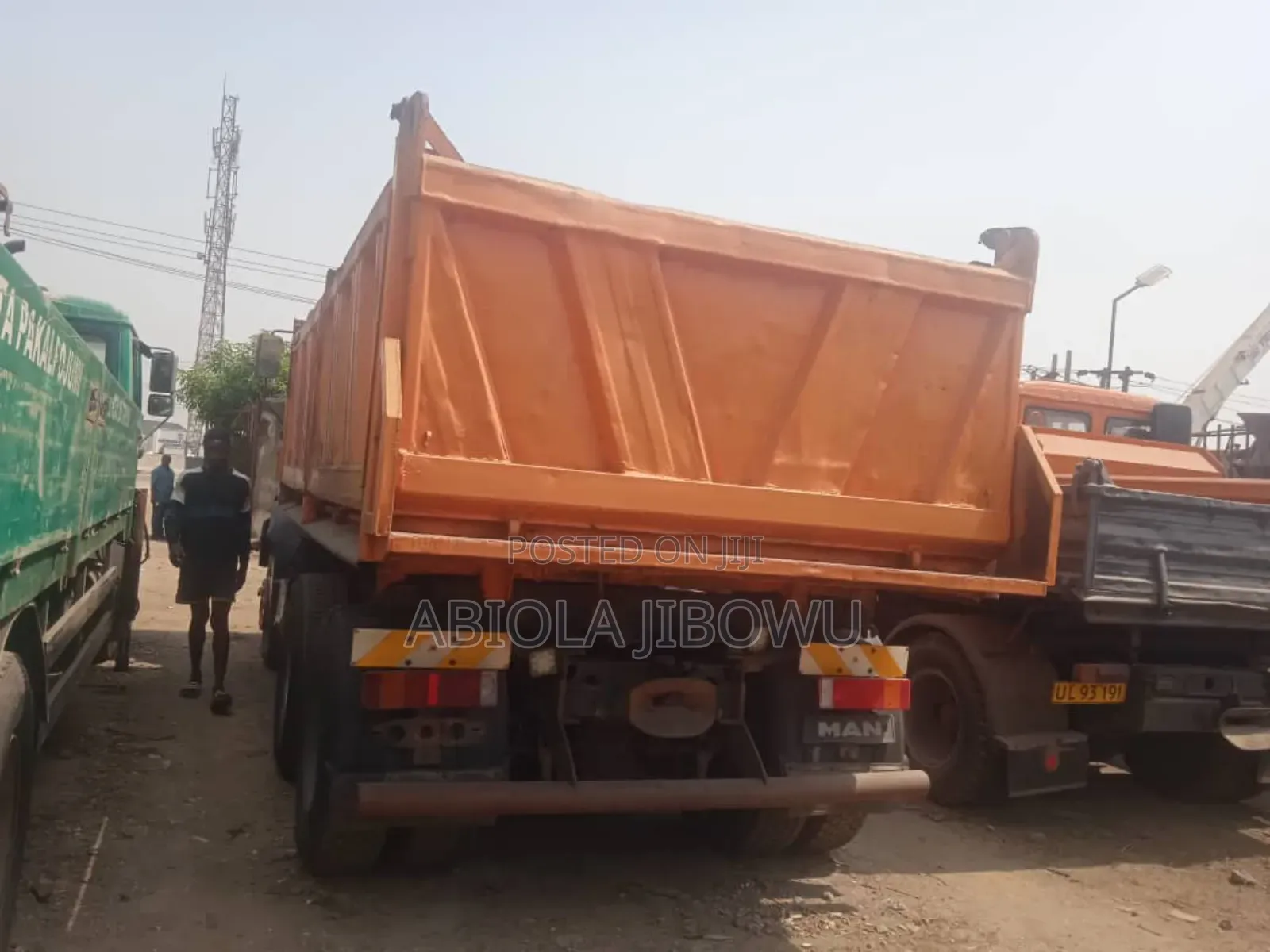 Man Tipper 10tyres