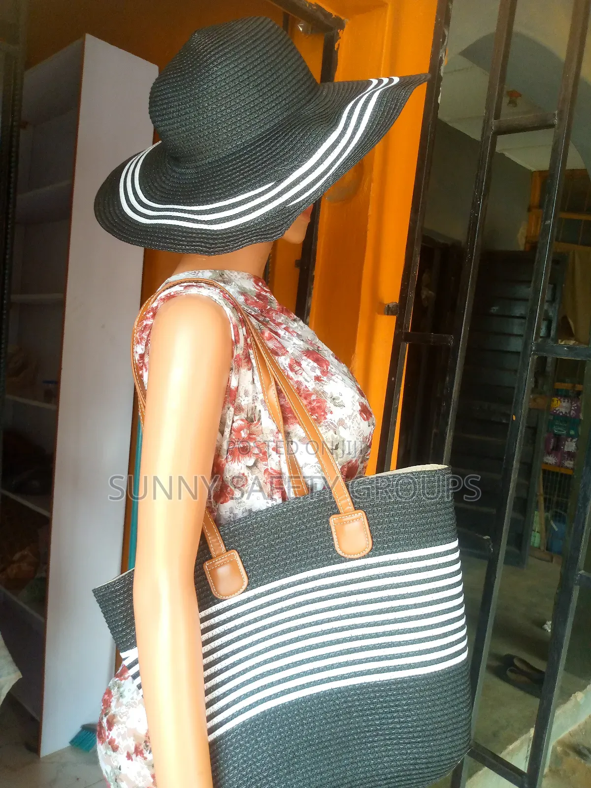 Luxurious Beautiful Beach Hat and Bag