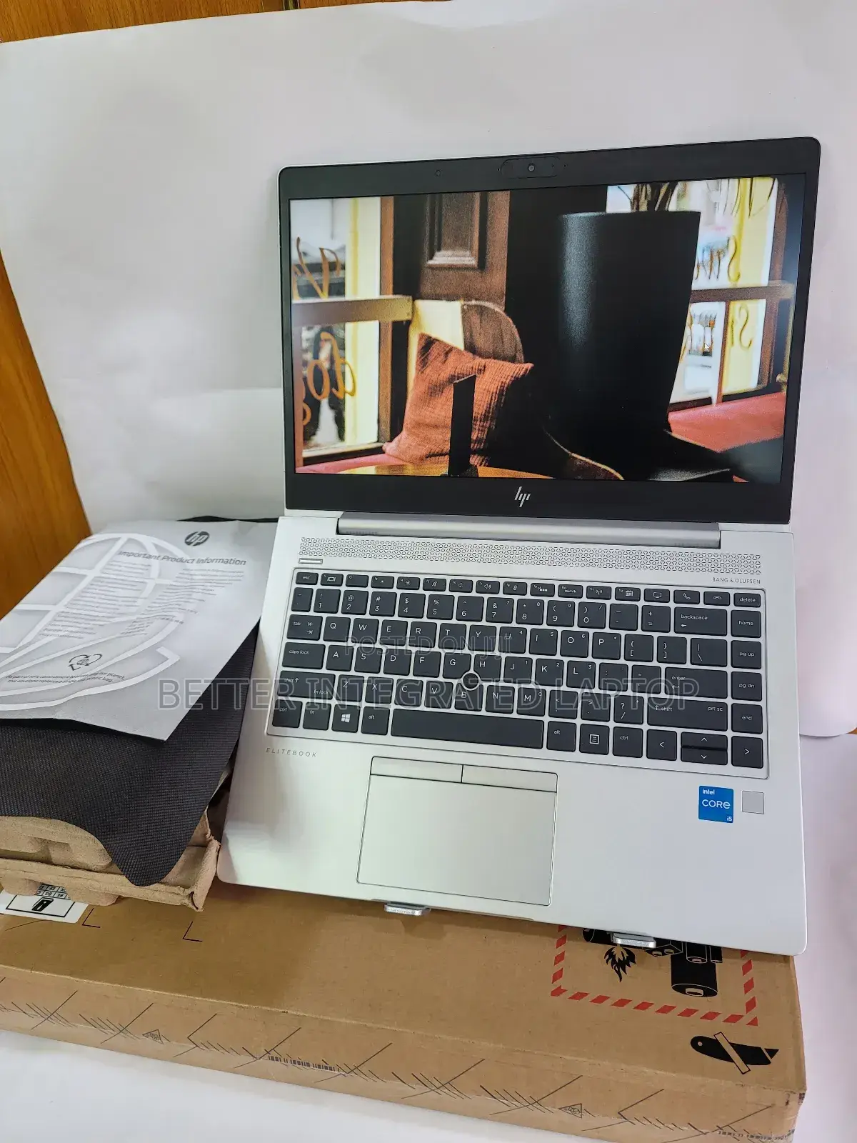 New Laptop HP EliteBook 830 12GB Intel Core i5 SSD 1T