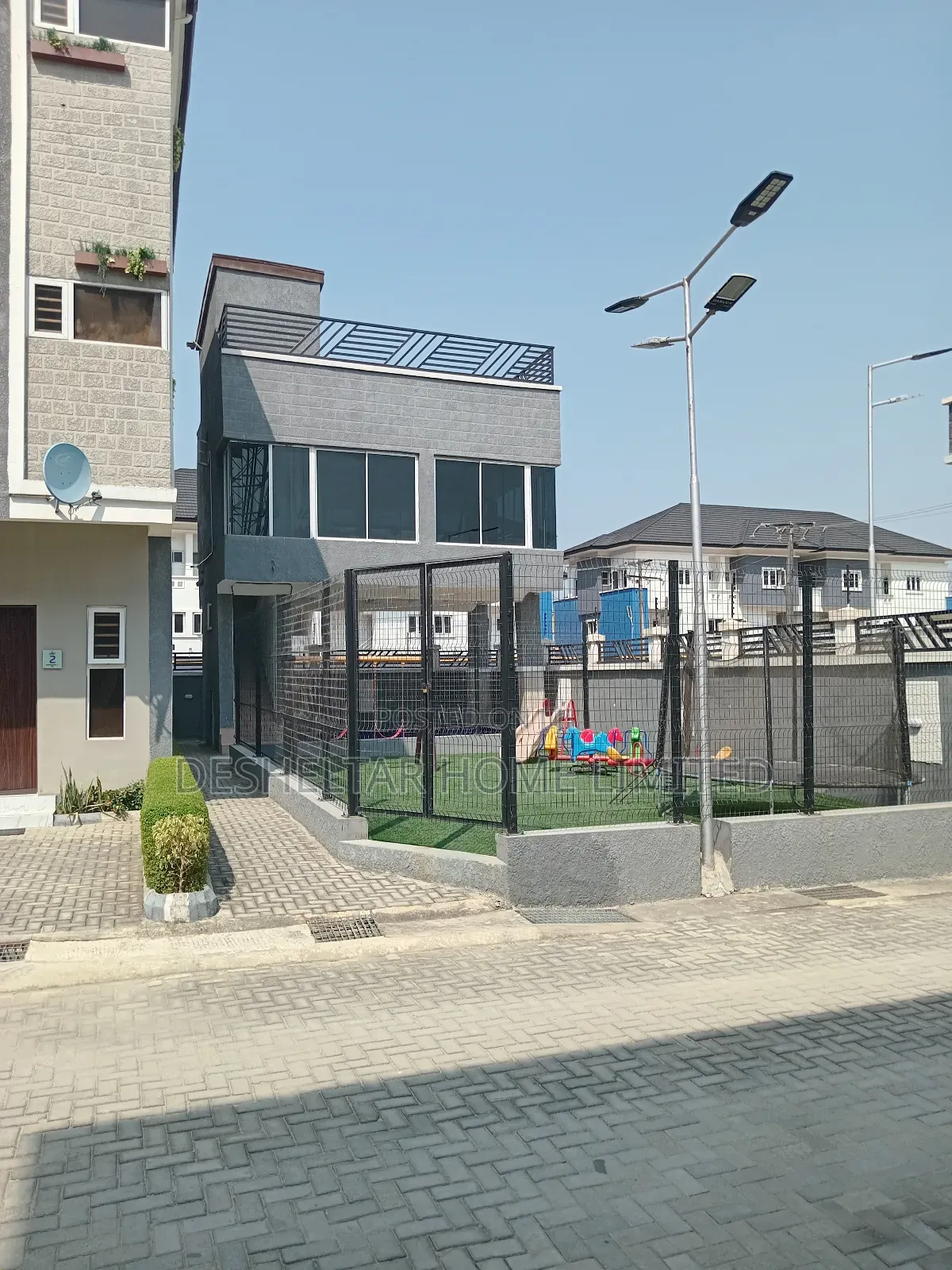 4bdrm Townhouse/Terrace in Ademirable Home, Lekki Phase 1 for sale