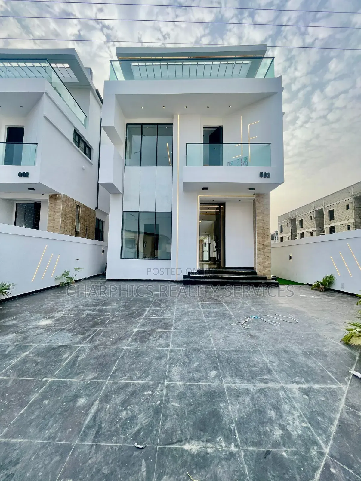 5bdrm Duplex in VGC / Ajah for sale