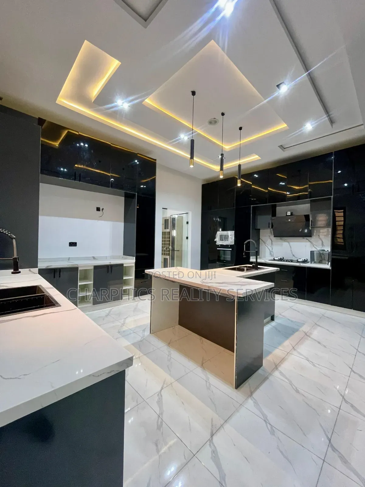 5bdrm Duplex in Ajah for sale