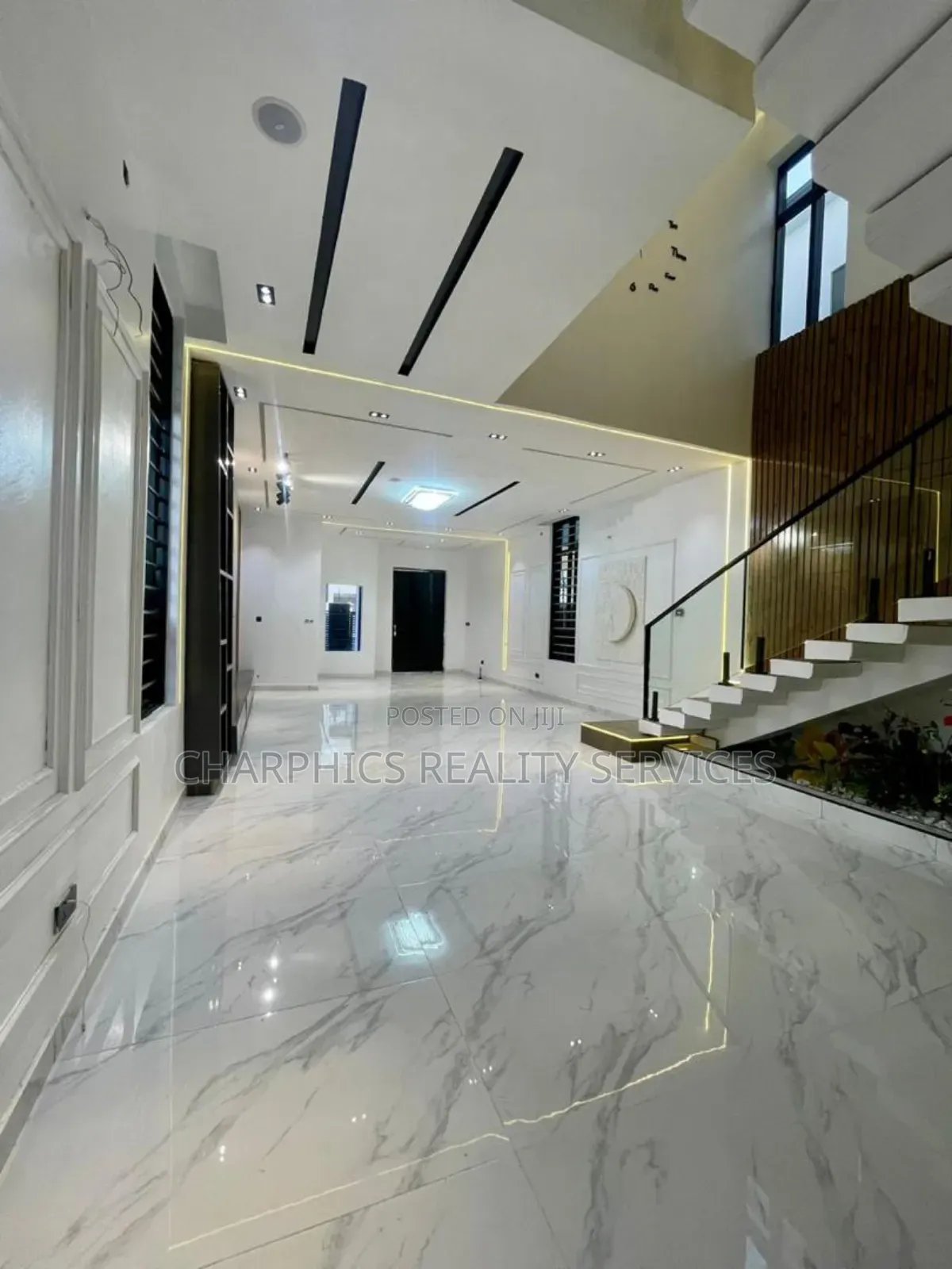 5bdrm Duplex in Ajah for sale