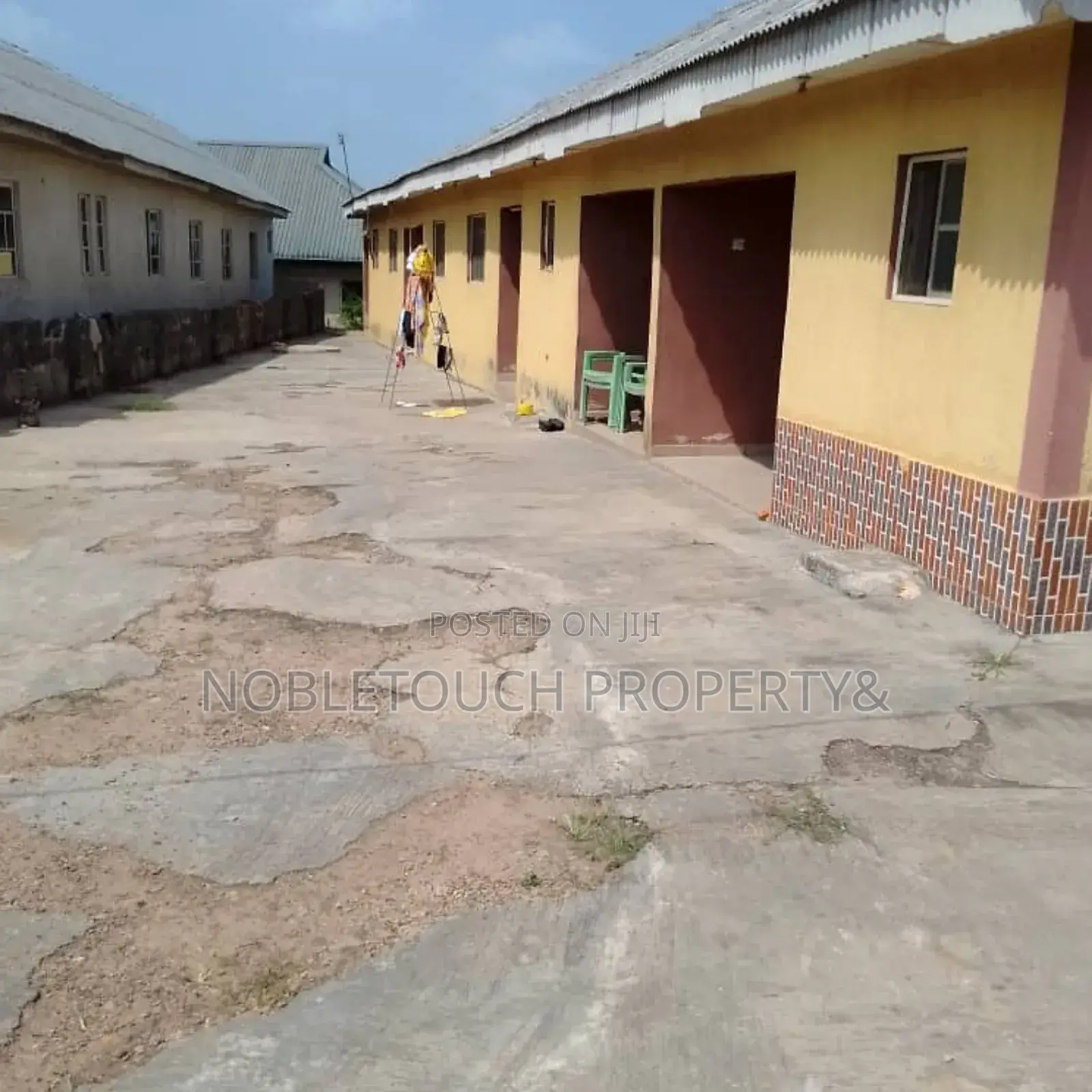 1bdrm Bungalow in Pakoto Ogun State, Ifo for sale