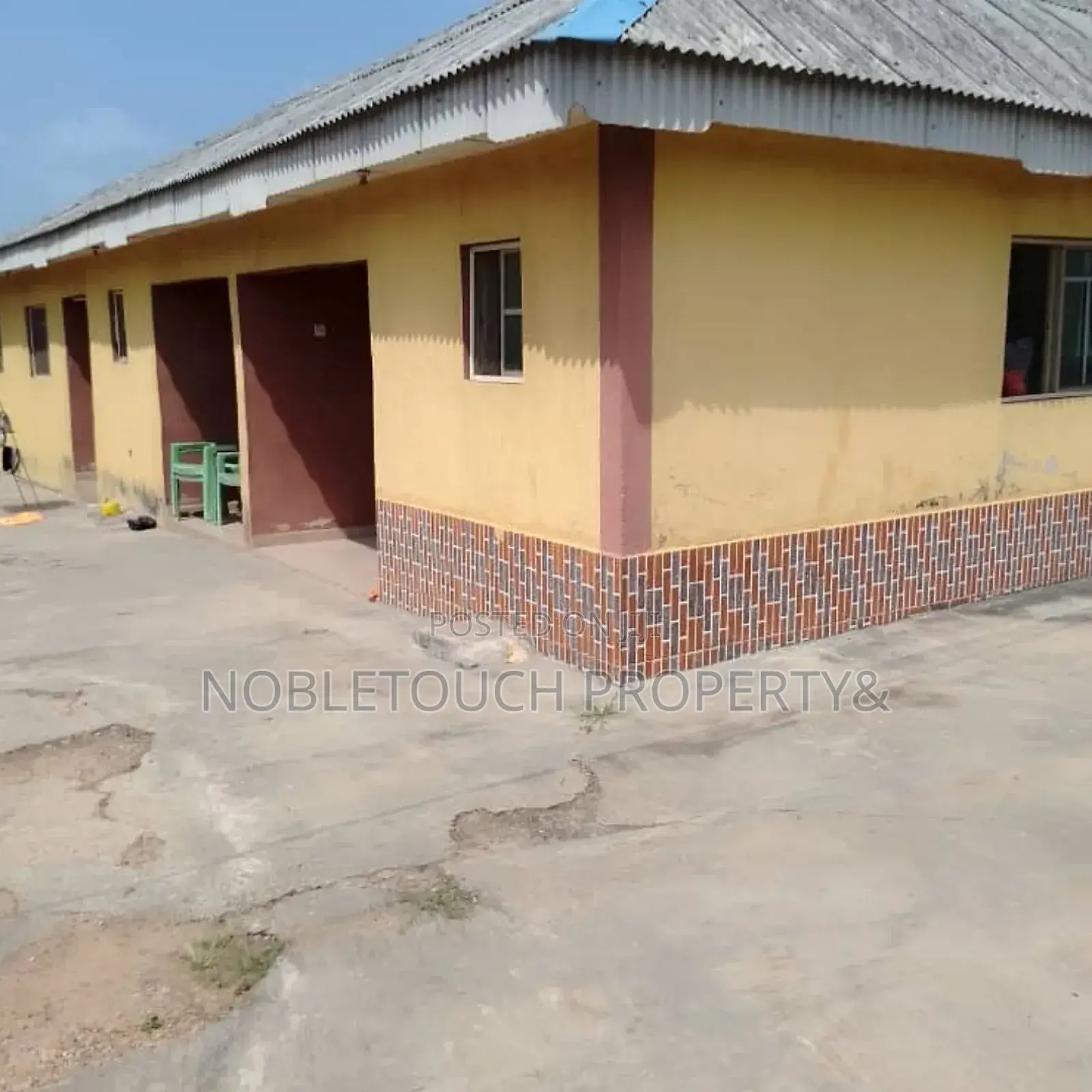 1bdrm Bungalow in Pakoto Ogun State, Ifo for sale