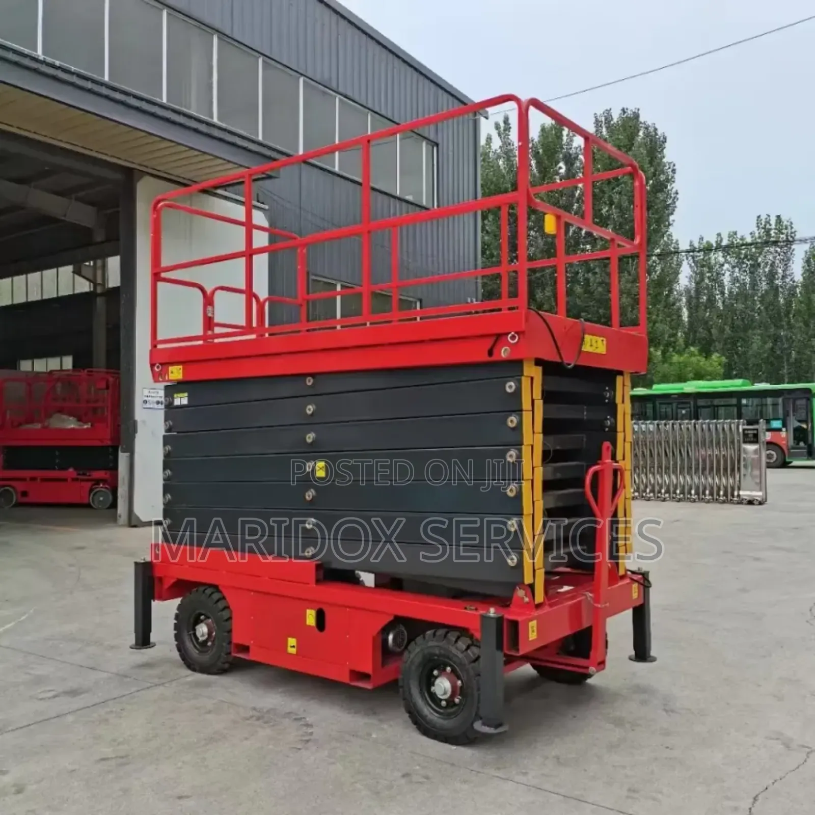Scissor Lift 300kgx12m Battery Powered