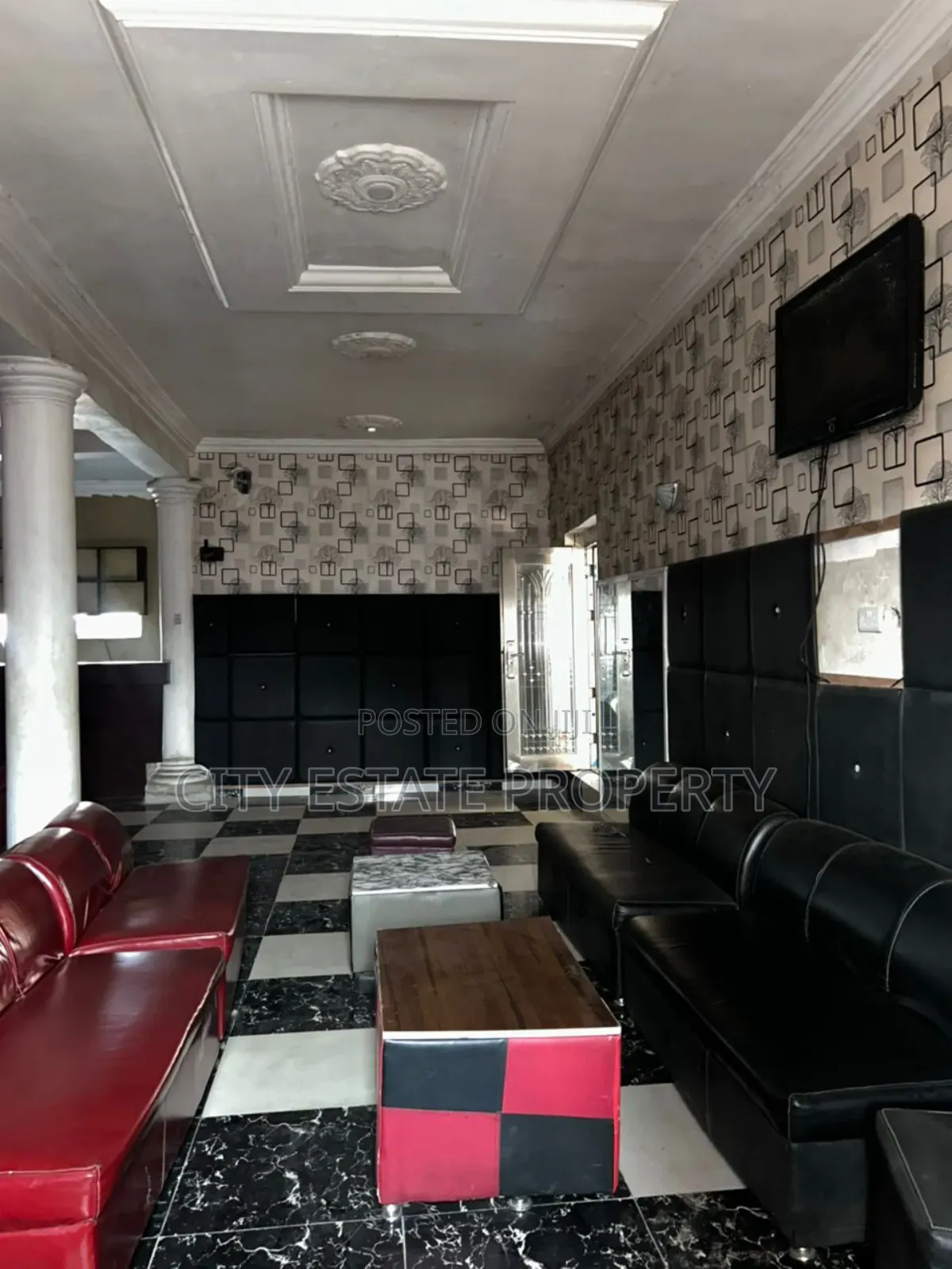 6 Rooms Hotel With Bar, Hall for Lease in Elikpokpodu