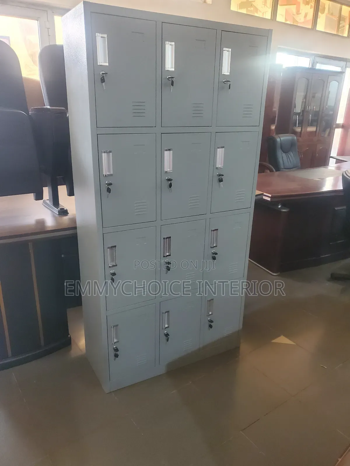 12 Lockers Cabinet Metal
