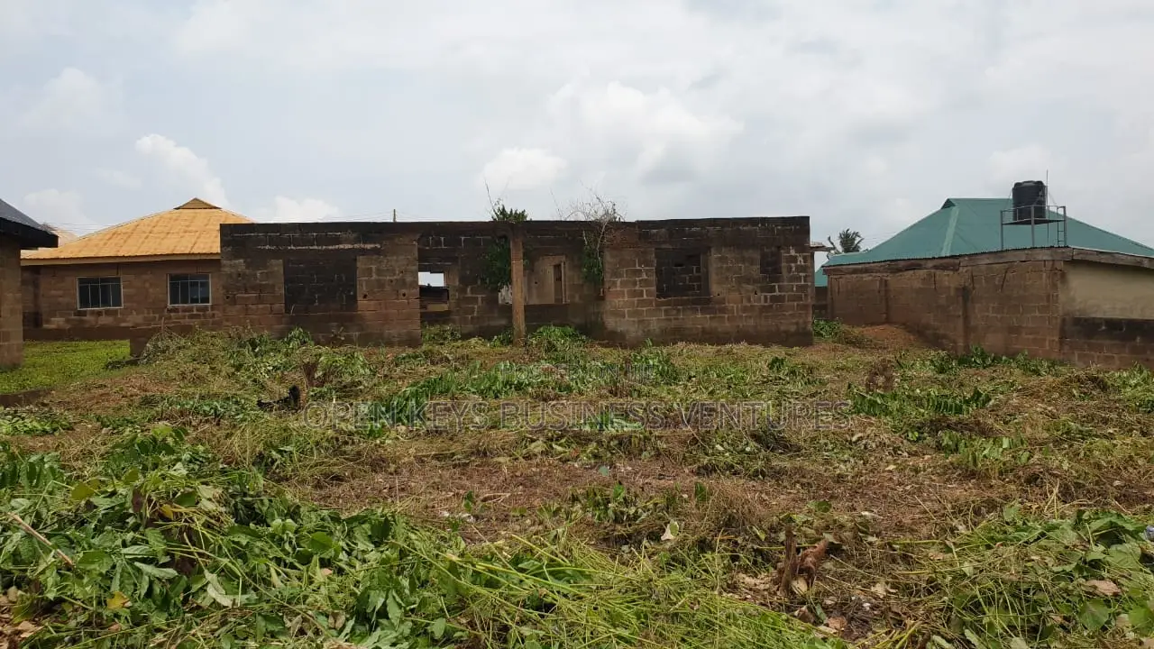 3bdrm Bungalow in Wire And Cable, Apata for sale