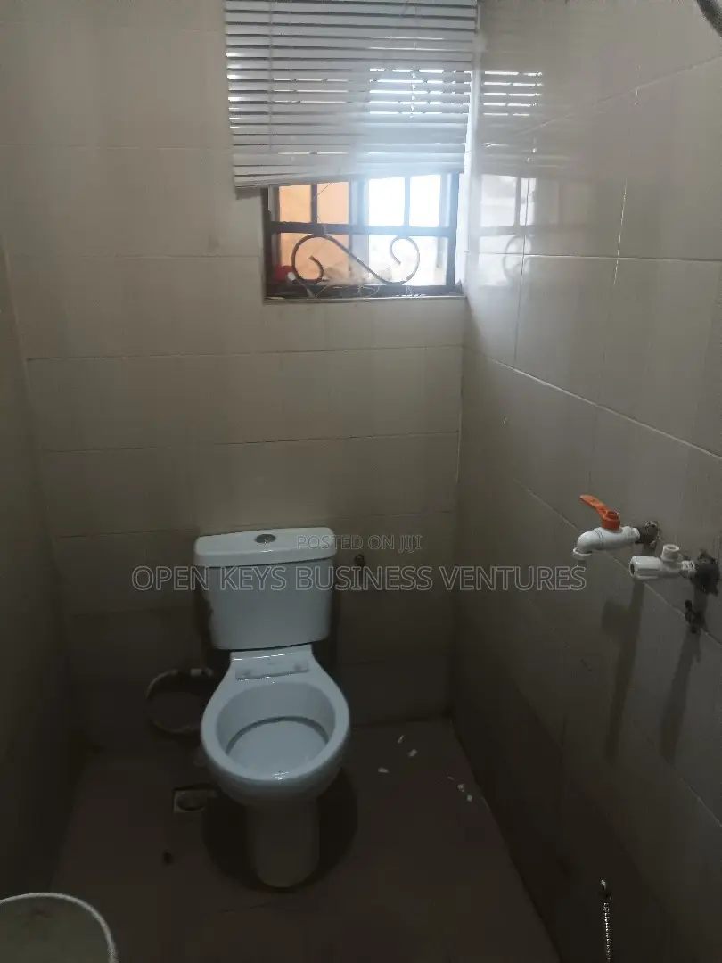 Furnished 2bdrm Block of Flats in Diamond, Ologuneru for sale