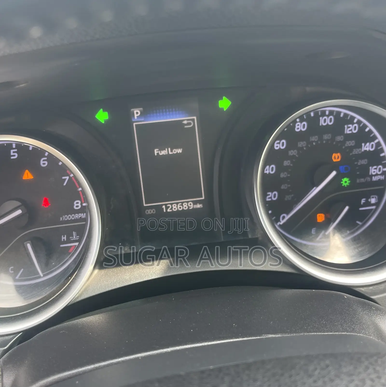 Toyota Camry SE FWD (2.5L 4cyl 8AM) 2018 Black