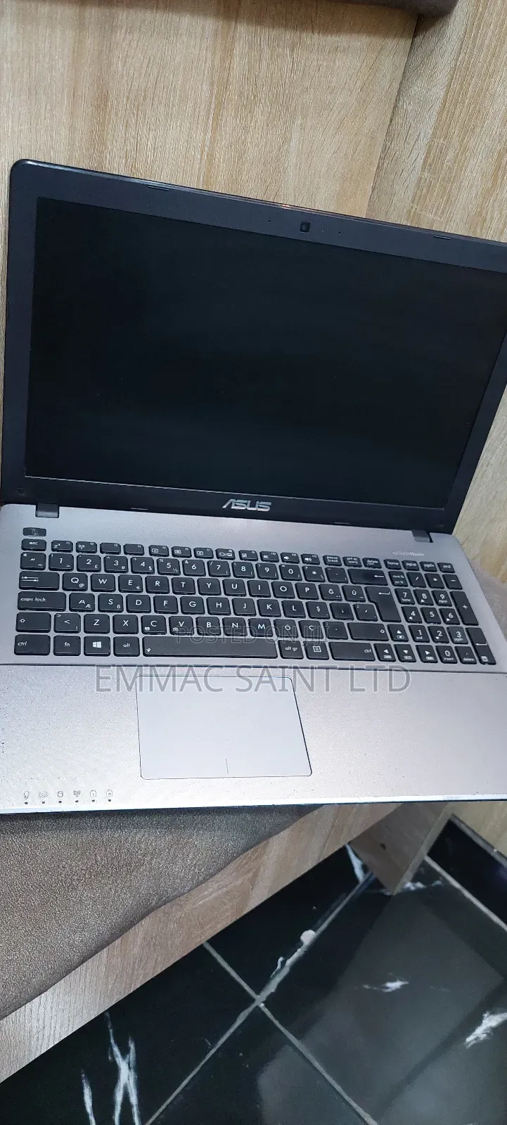 Laptop Asus X550VC 8GB Intel Core I5 HDD+SSD 500GB