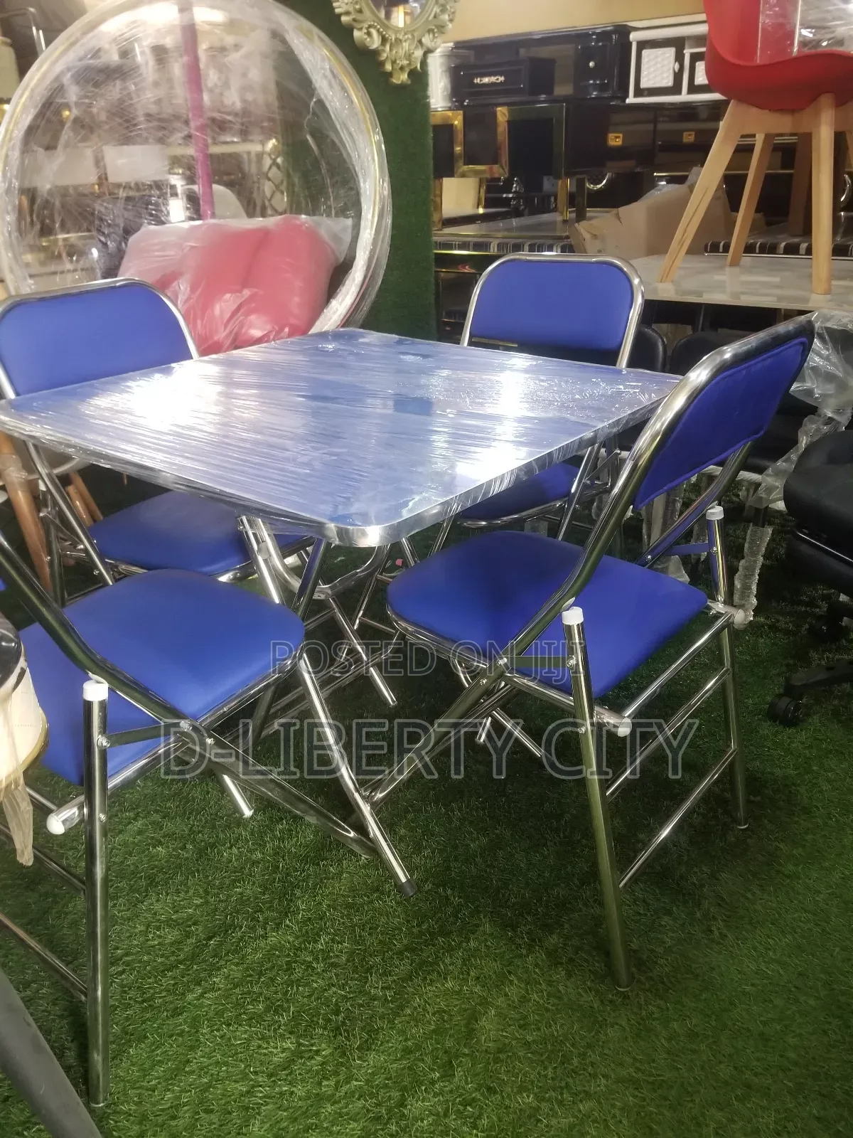 Outdoor Dining Hotel Table 4in One