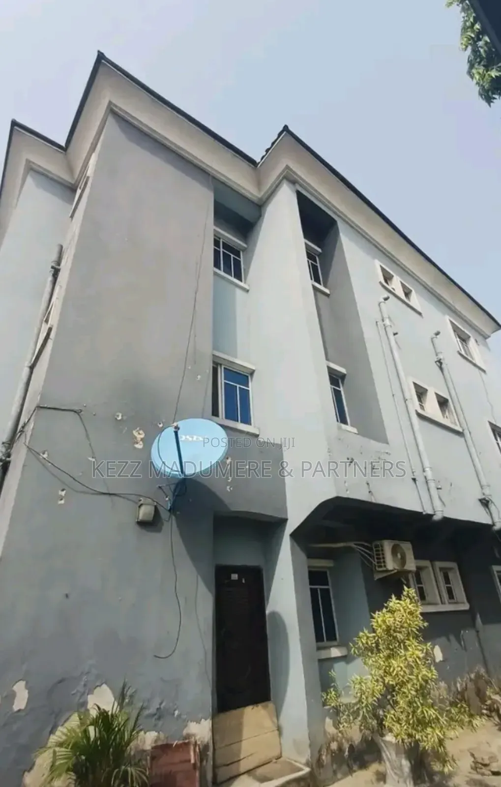 12bdrm Block of Flats in Amechi Primary Sch., Port-Harcourt for sale